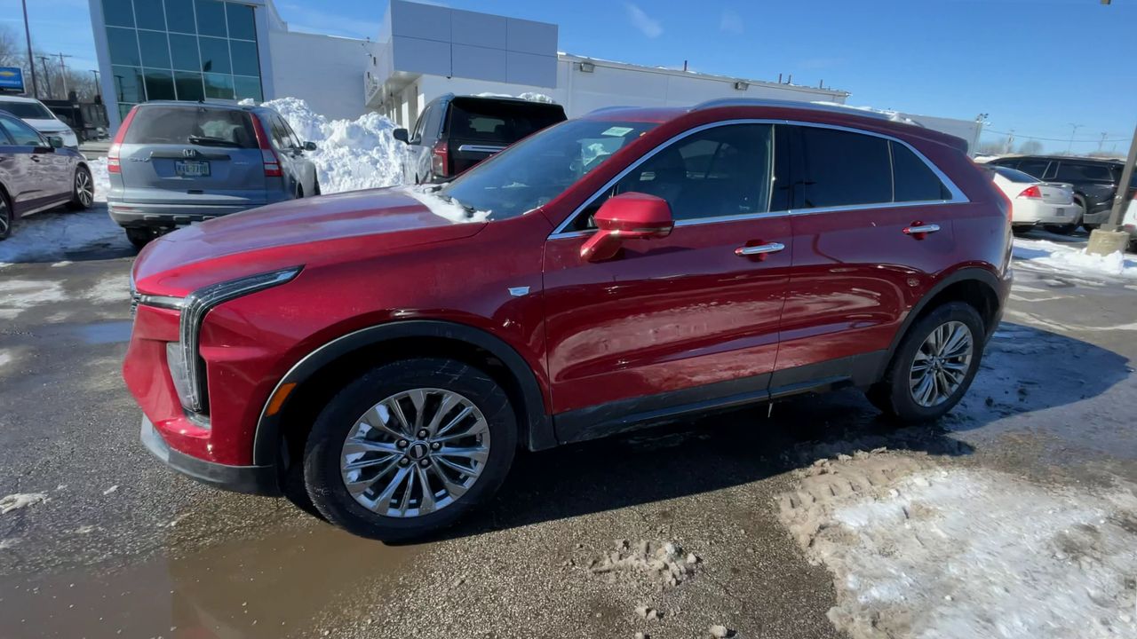 2025 Cadillac XT4 Premium Luxury
