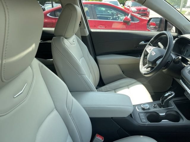 2023 Cadillac XT4 AWD Premium Luxury