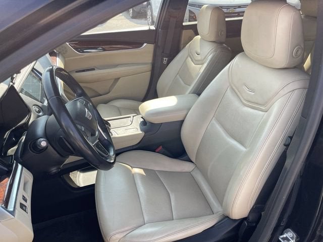 2018 Cadillac XT5 Luxury FWD