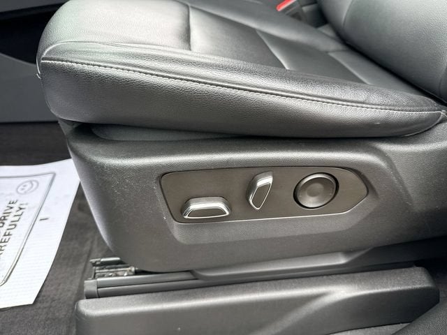 2022 Cadillac Escalade Luxury
