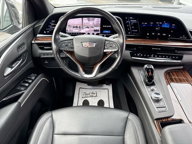 2022 Cadillac Escalade Luxury