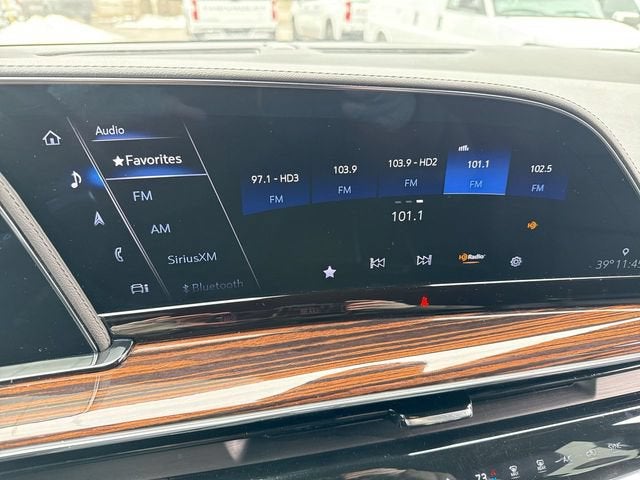 2022 Cadillac Escalade Luxury