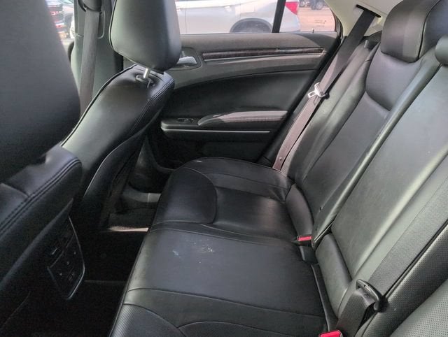 2022 Chrysler 300 Touring L