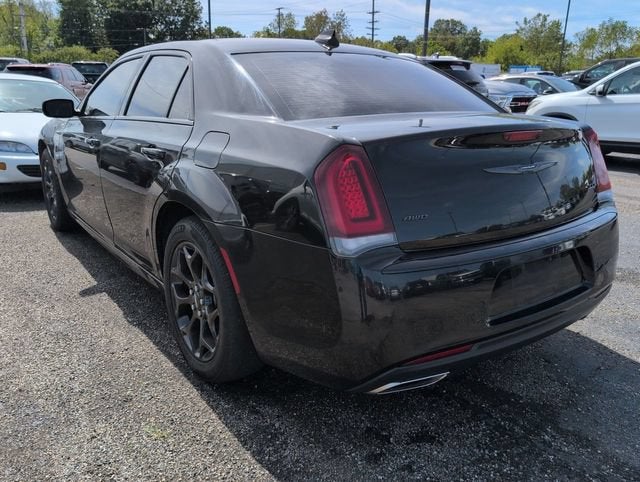 2022 Chrysler 300 Touring L