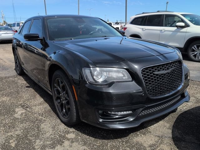 2022 Chrysler 300 Touring L
