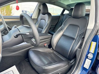 2023 Tesla Model 3 RWD