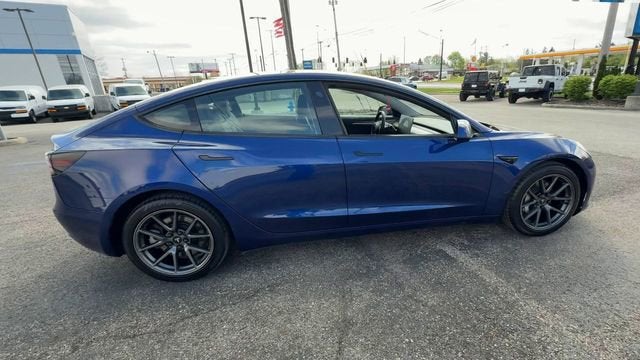 2023 Tesla Model 3 RWD