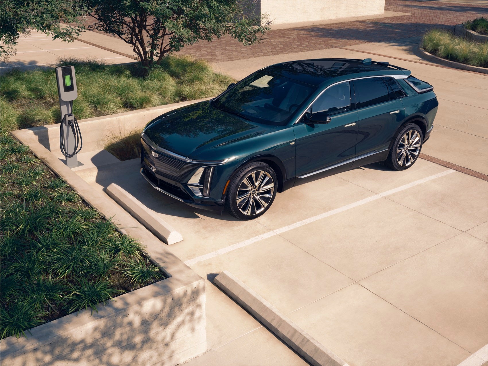 Cadillac Dealer near Fairmont IN 